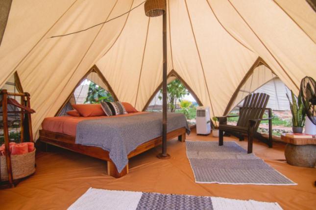 Holos Retreat Center: The Entire Ridge Basecamp Baru 외부 사진